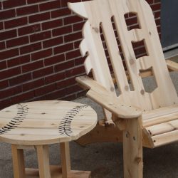 Set of 2 "the D" chairs and 1 opening day table